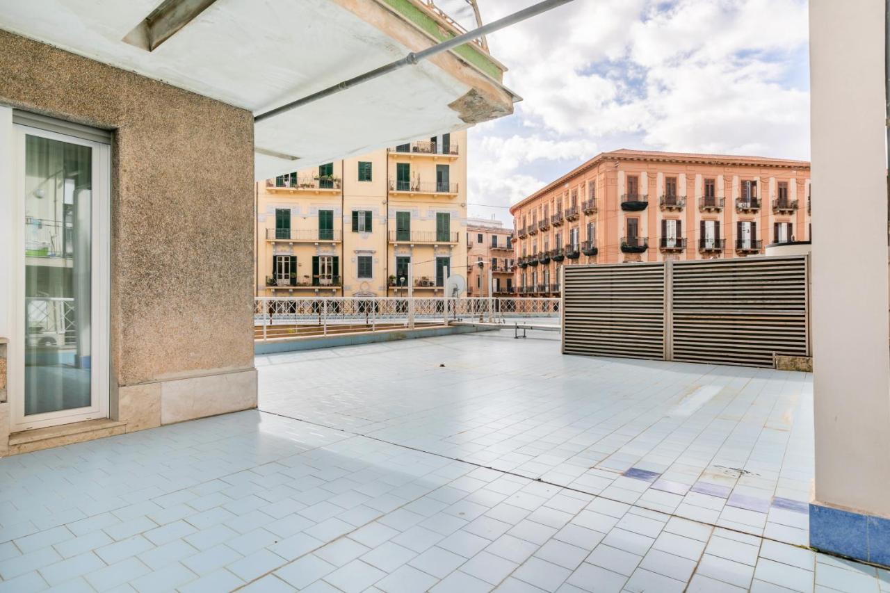 Grattacielo Ina Apartments Palermo Luaran gambar