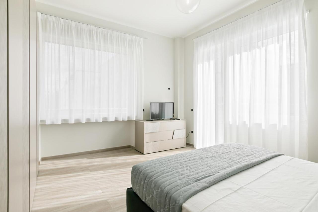 Grattacielo Ina Apartments Palermo Luaran gambar