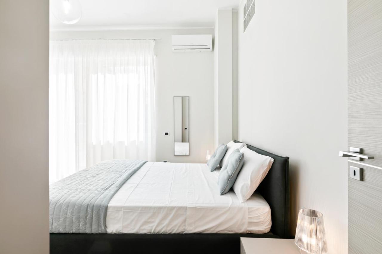 Grattacielo Ina Apartments Palermo Luaran gambar