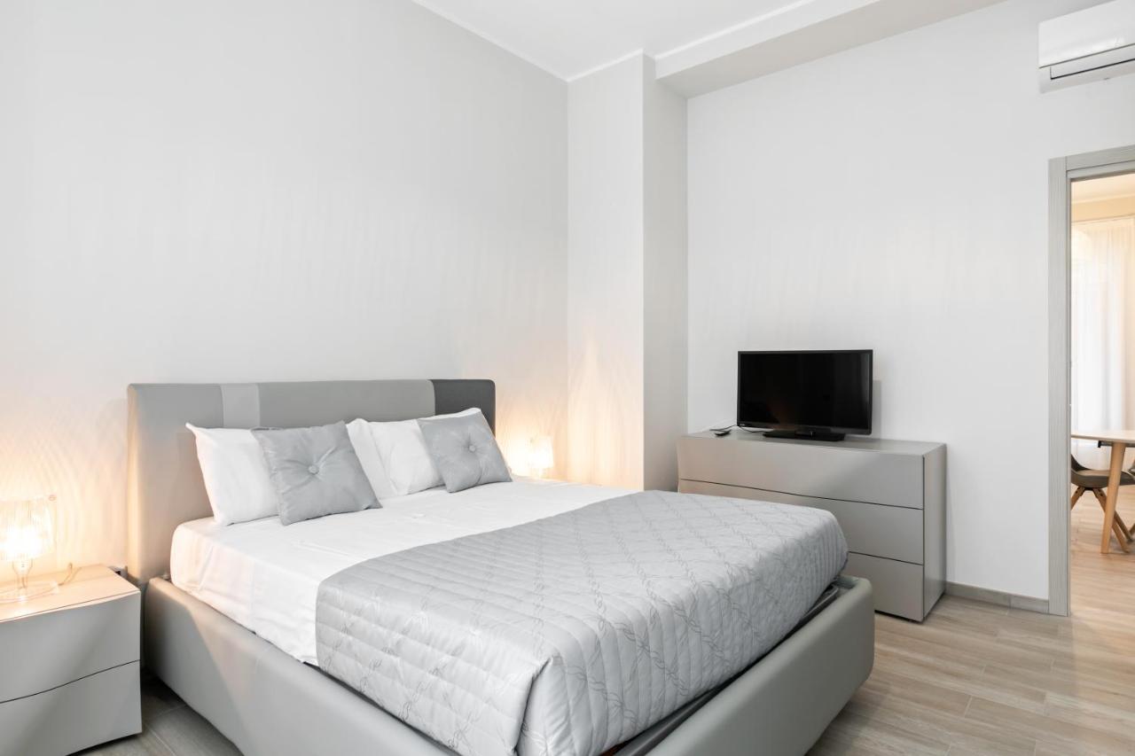 Grattacielo Ina Apartments Palermo Luaran gambar