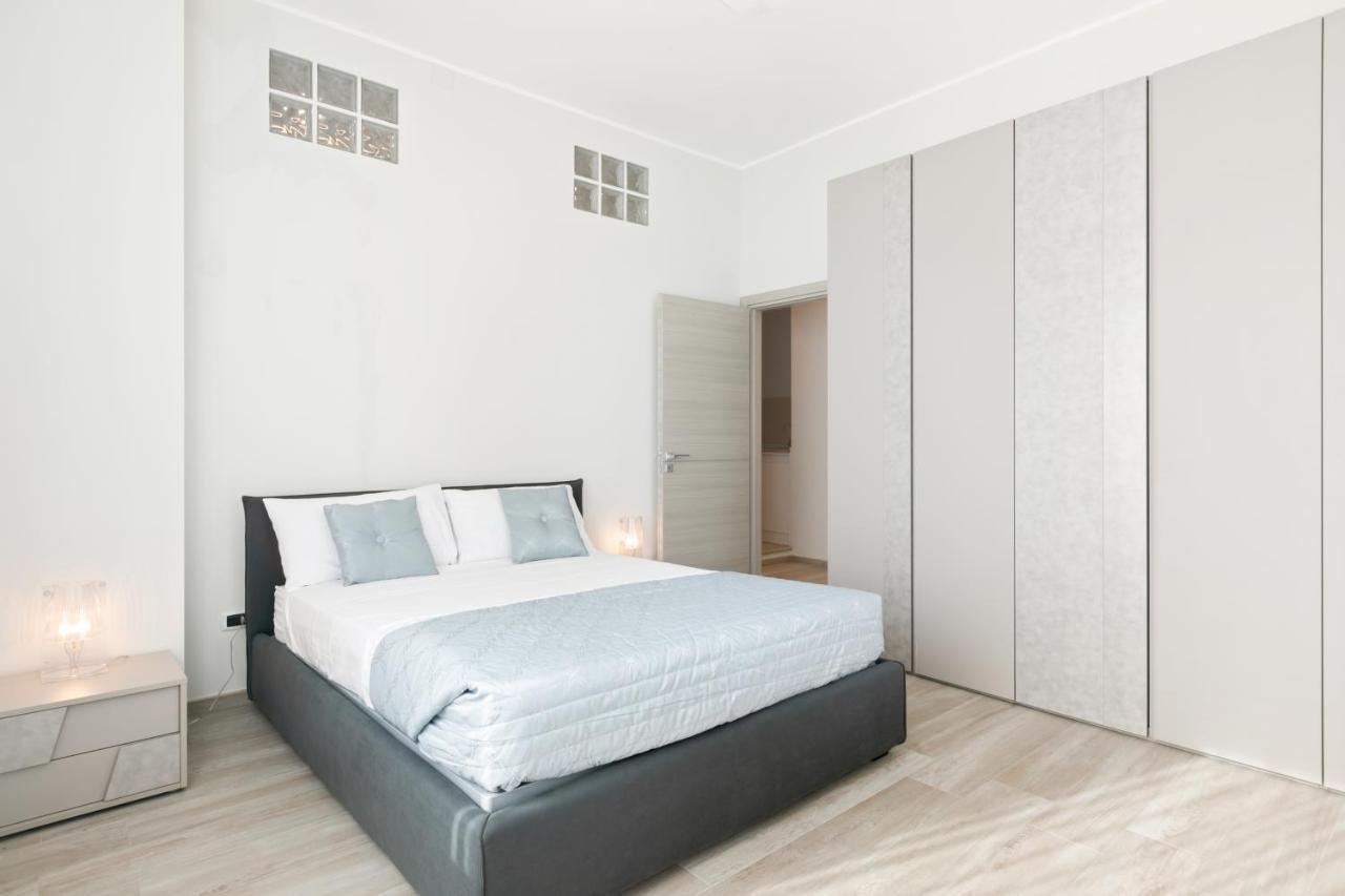 Grattacielo Ina Apartments Palermo Luaran gambar