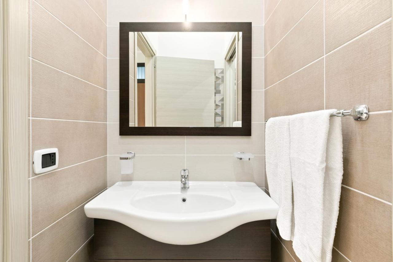 Grattacielo Ina Apartments Palermo Luaran gambar